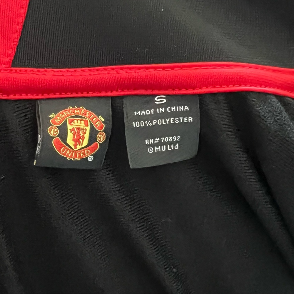 Manchester United Men's Warm Up Jacket Full Zip Soccer Football Black Red Small - Picture 6 of 7